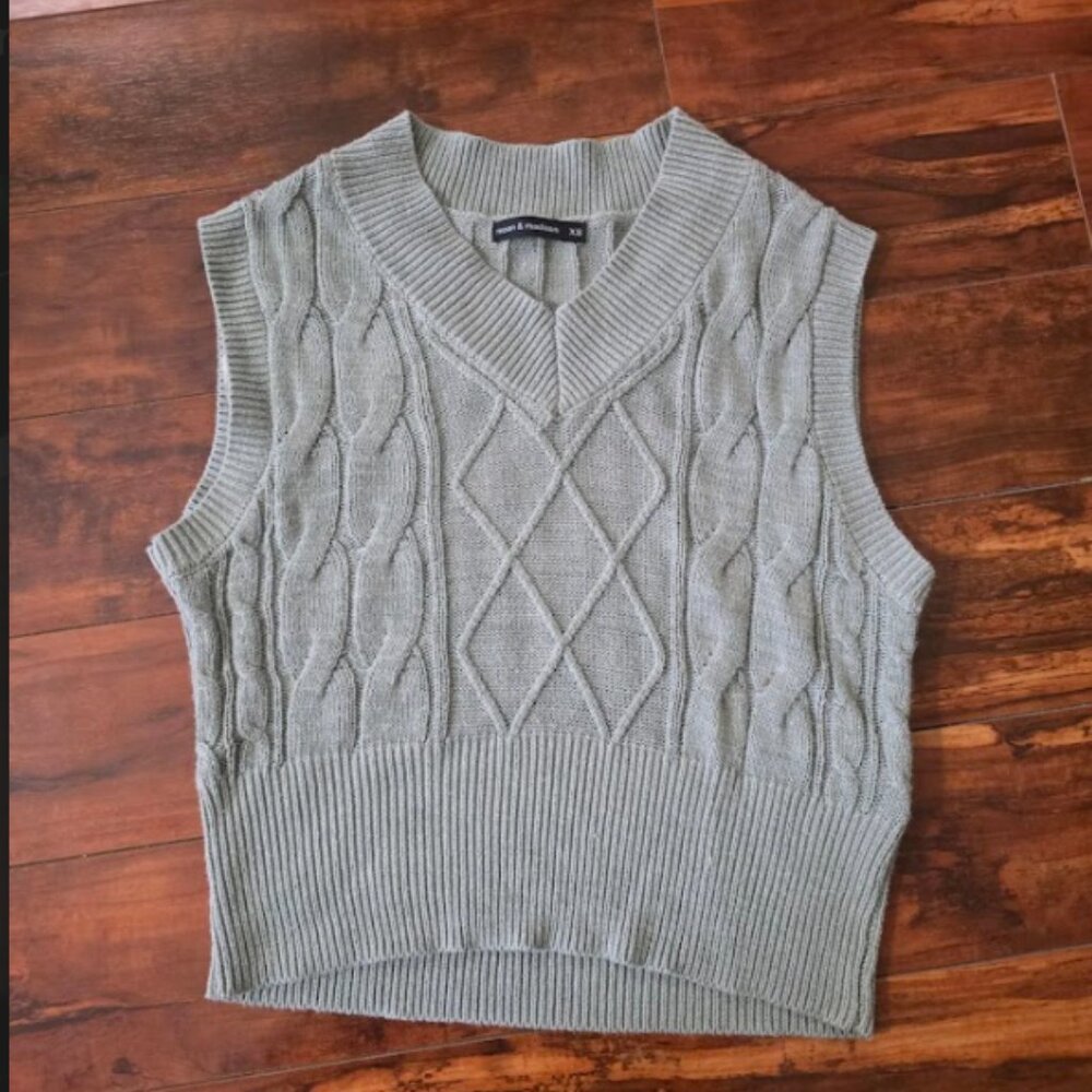 moon & madison green vest
